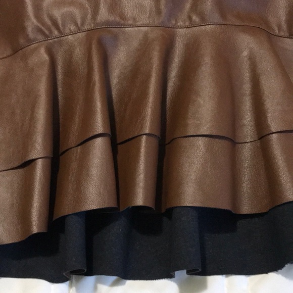 Skirt - Picture 3 of 5